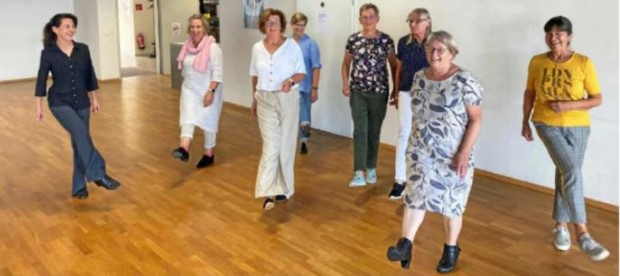 Tanzen ohne Partner: Viel Freude bei den U-50-Damen